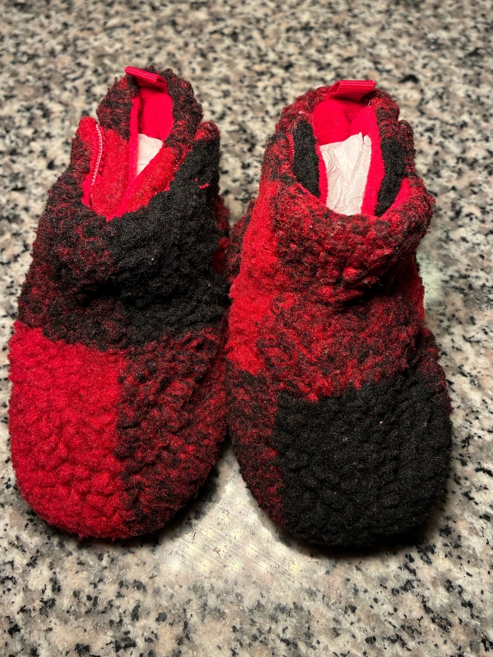 Old Navy Sherpa Red & Black Plaid 6-12 months infant shoe